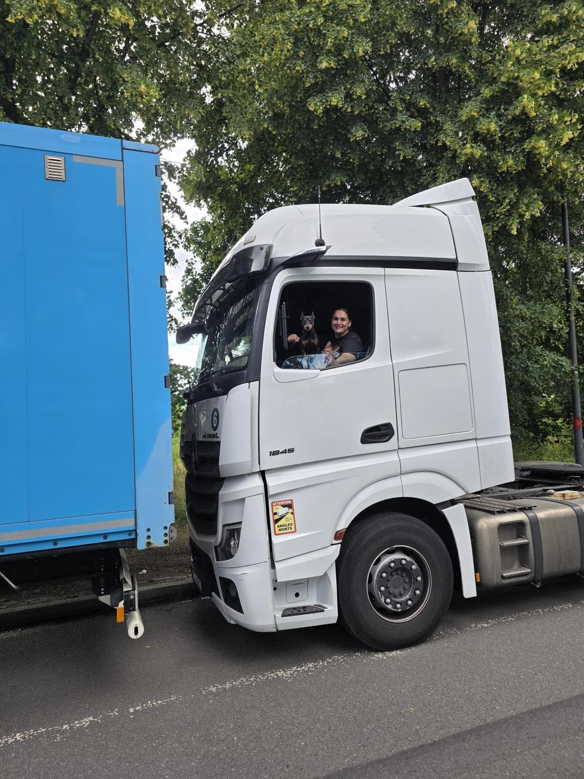 Royal Global Logistics 10